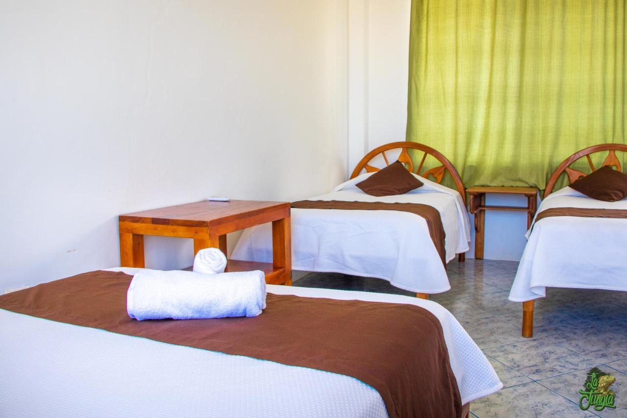 Hotel La Jungla Puerto Villamil Buitenkant foto