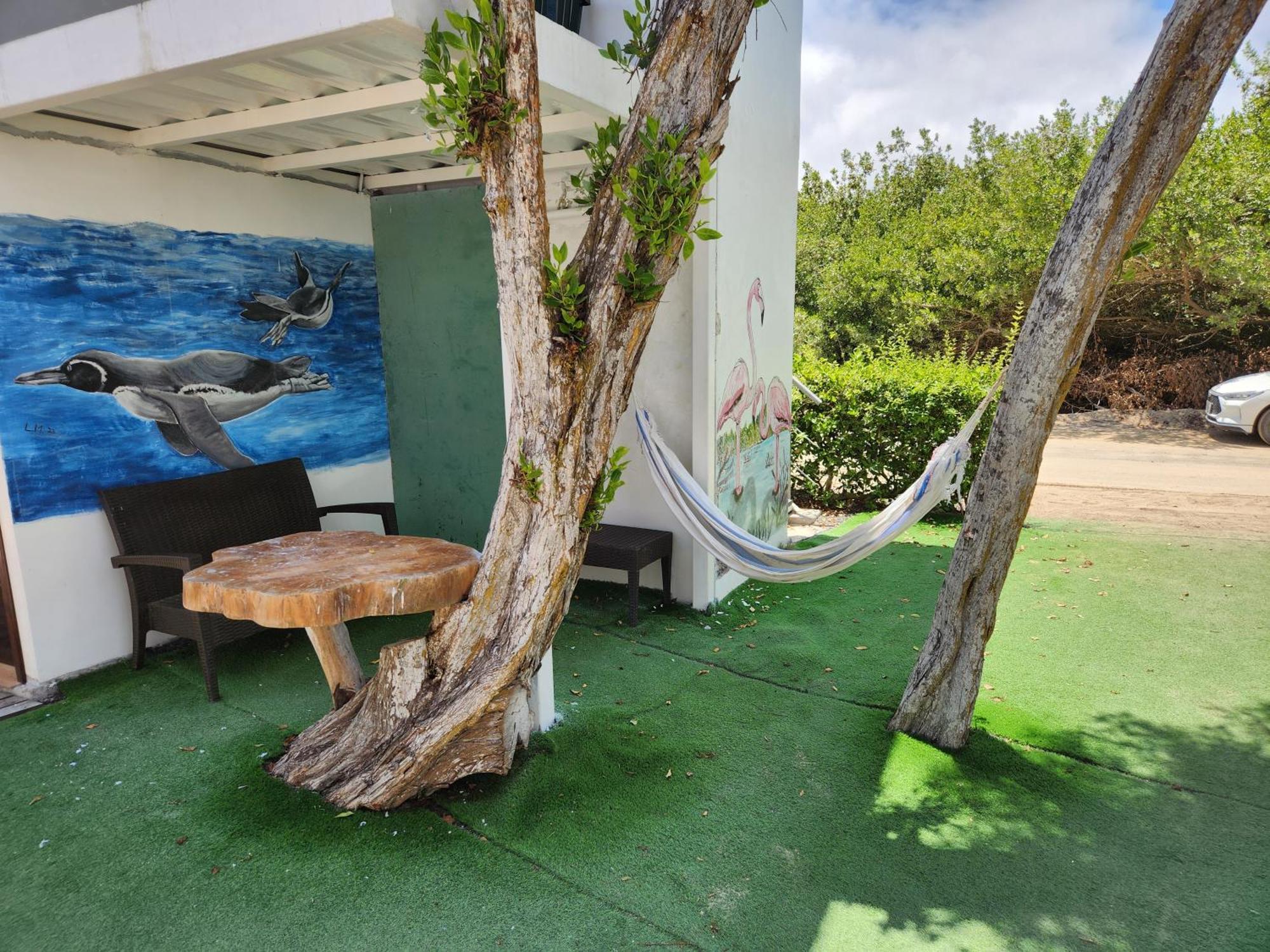 Hotel La Jungla Puerto Villamil Buitenkant foto
