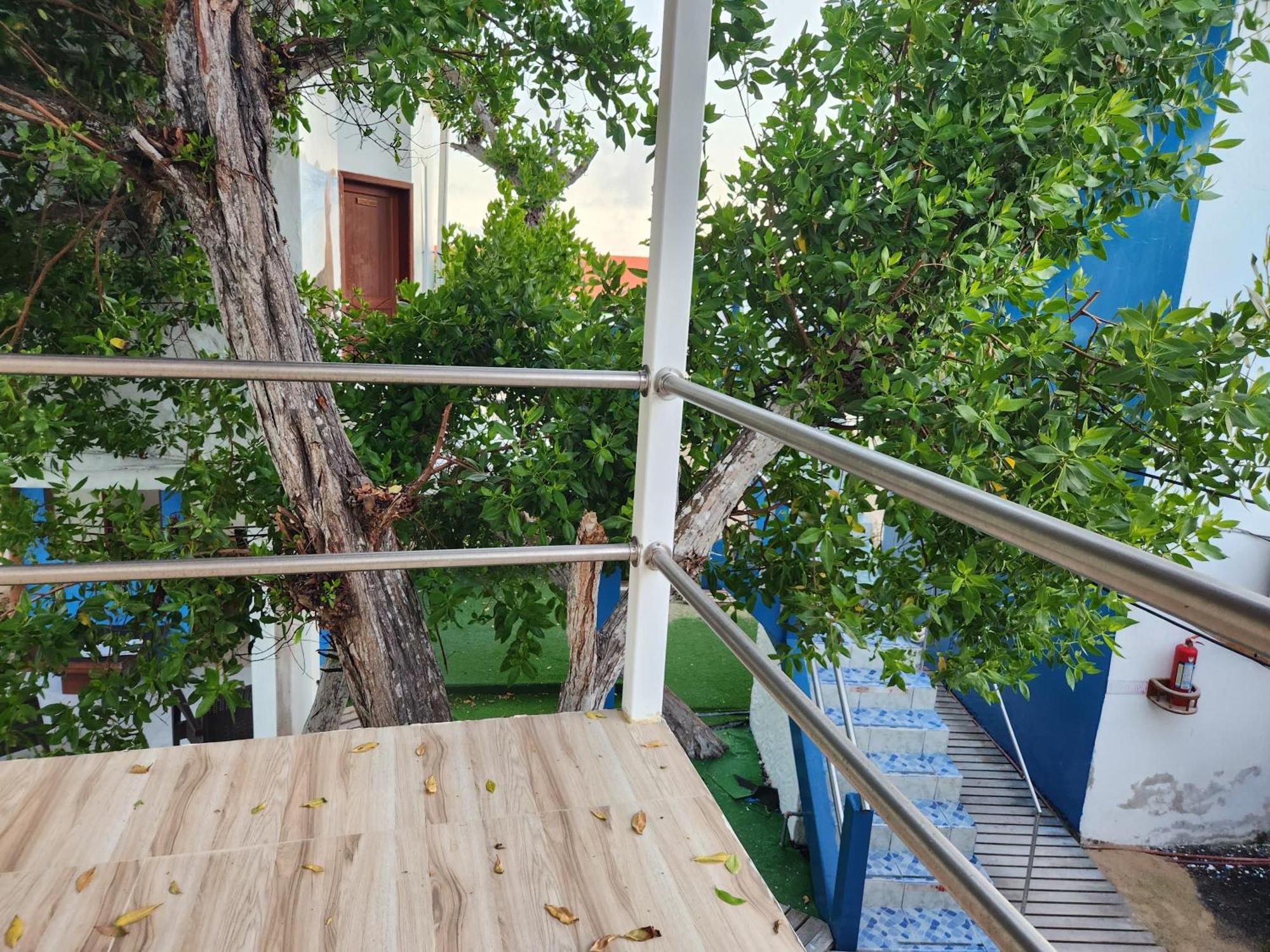 Hotel La Jungla Puerto Villamil Buitenkant foto
