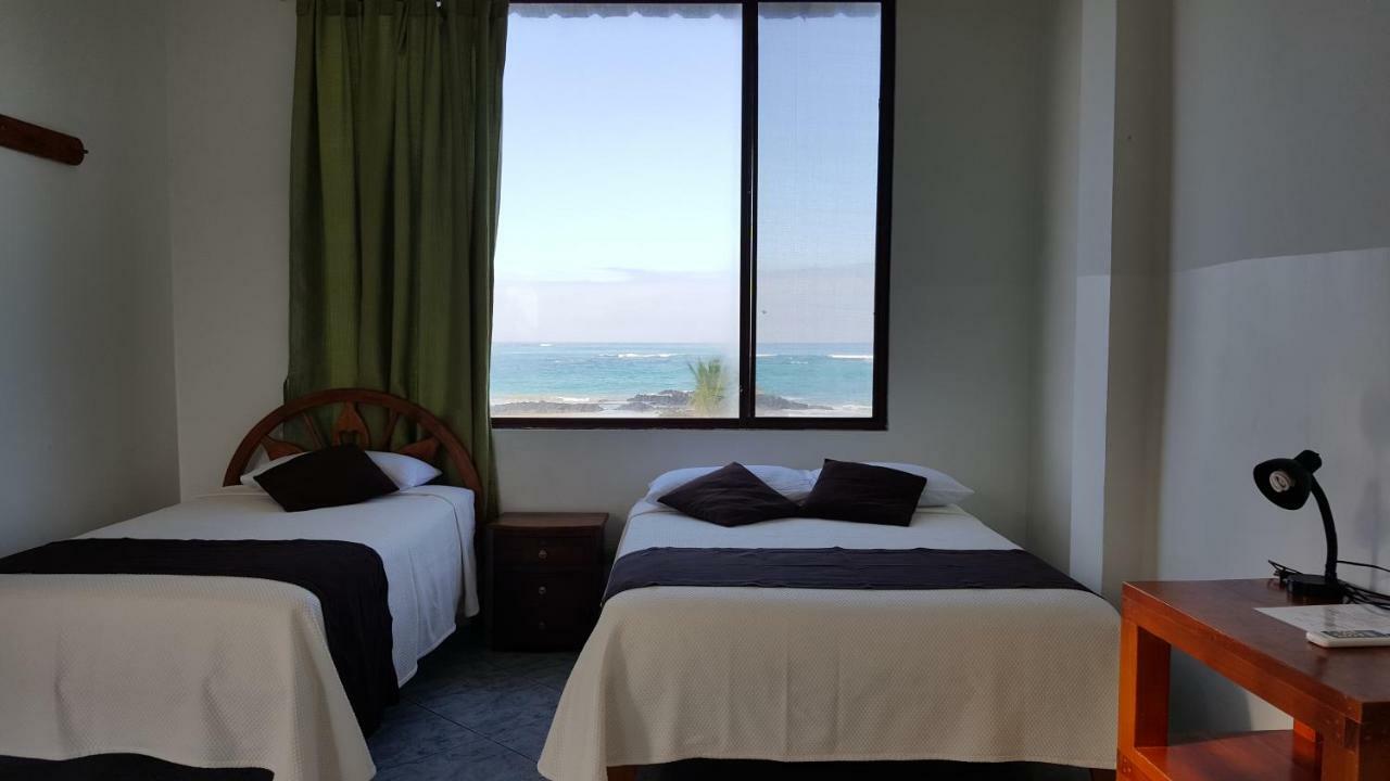 Hotel La Jungla Puerto Villamil Buitenkant foto