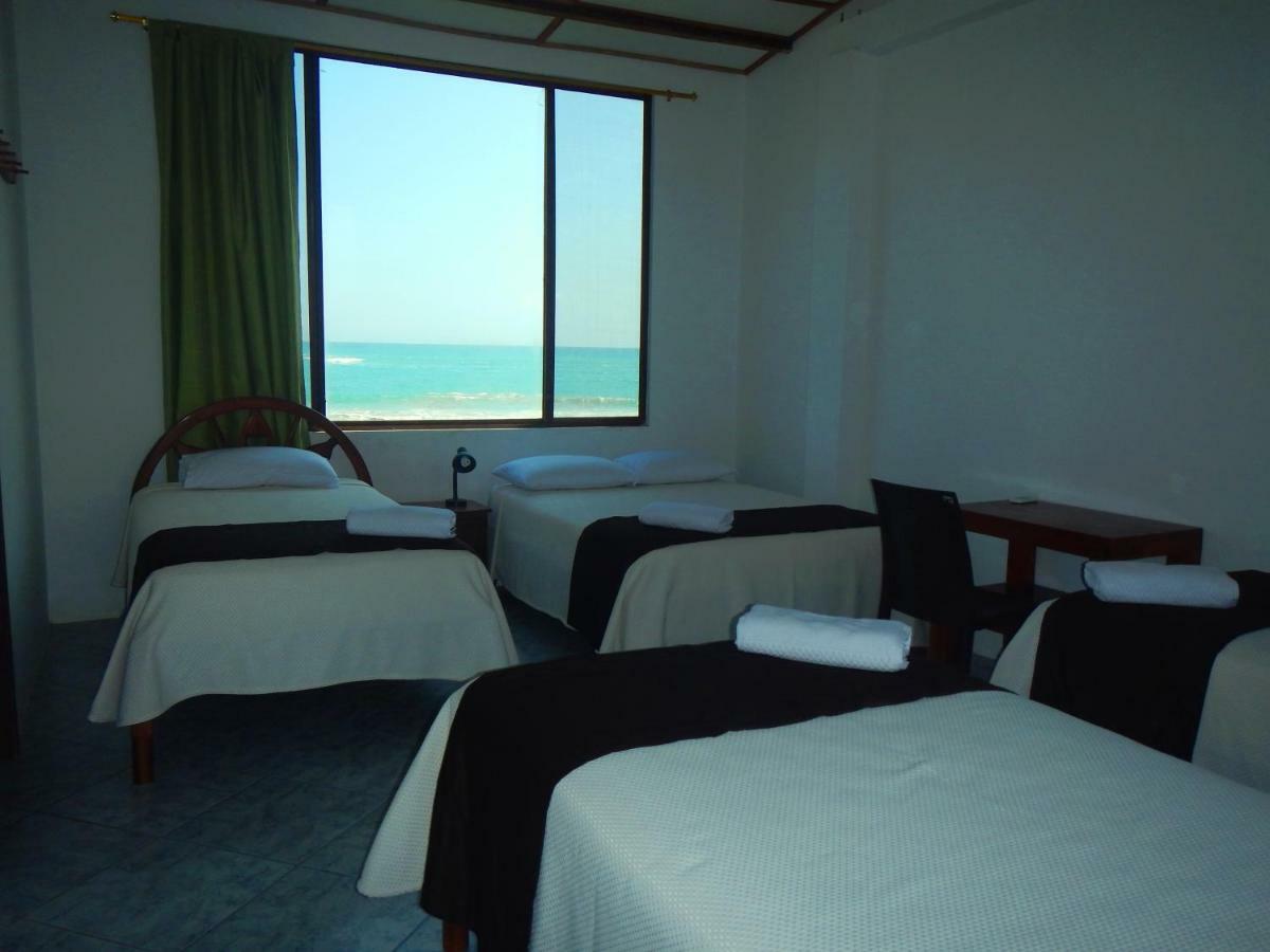 Hotel La Jungla Puerto Villamil Buitenkant foto